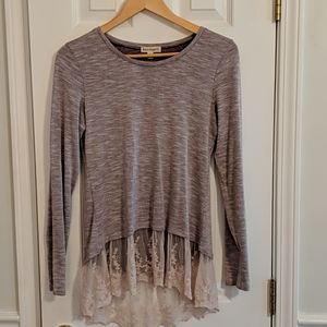 Beautiful Lace Detailed Top